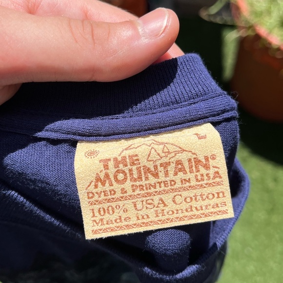 VTG 00’s / Y2K Deadstock The Mountain Purple Moon Fairy Tee - Picture 7 of 7